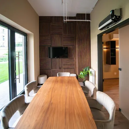 Free Parking Rooftop 4ppl *