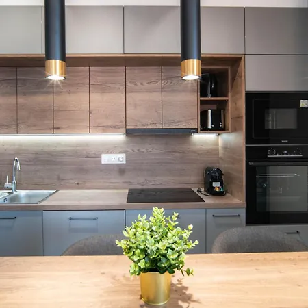 Free Parking Rooftop 4ppl Apartment *