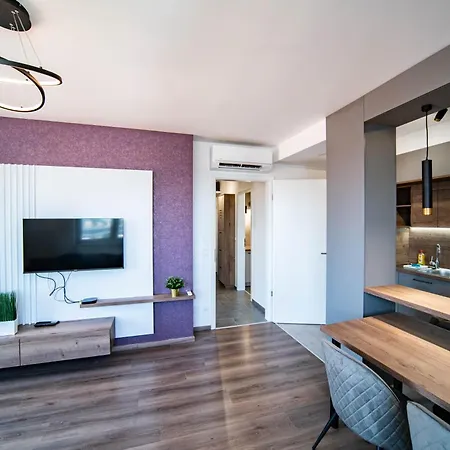 Free Parking Rooftop 4ppl Budapest